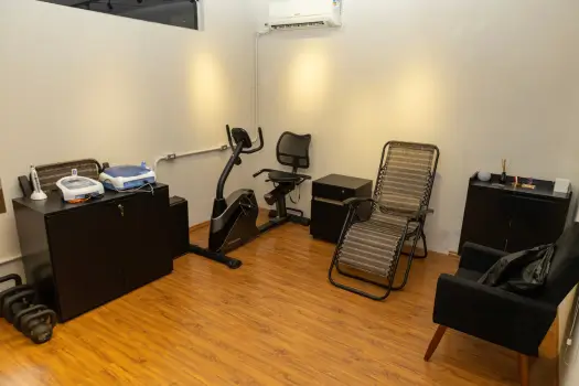 Home 8 sala irotsports 1